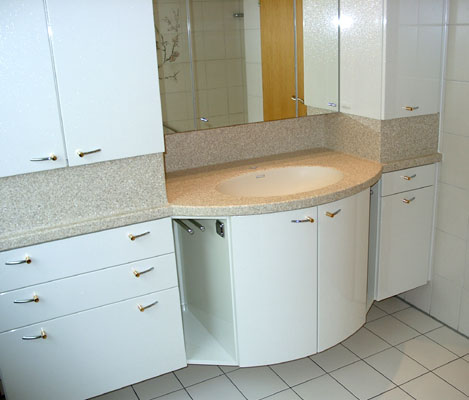 Badmöbel mit Corianwaschtisch